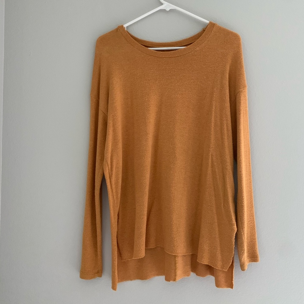 Long sleeve tee